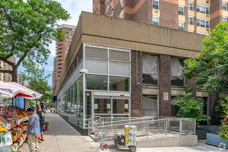 444 2nd Ave, New York, NY à louer - Photo du bâtiment - Image 3 de 5