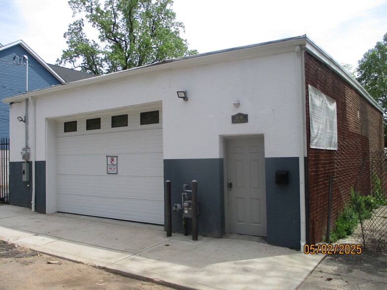 67 Woodside Pl, Newark, NJ for sale - Building Photo - Image 3 of 8