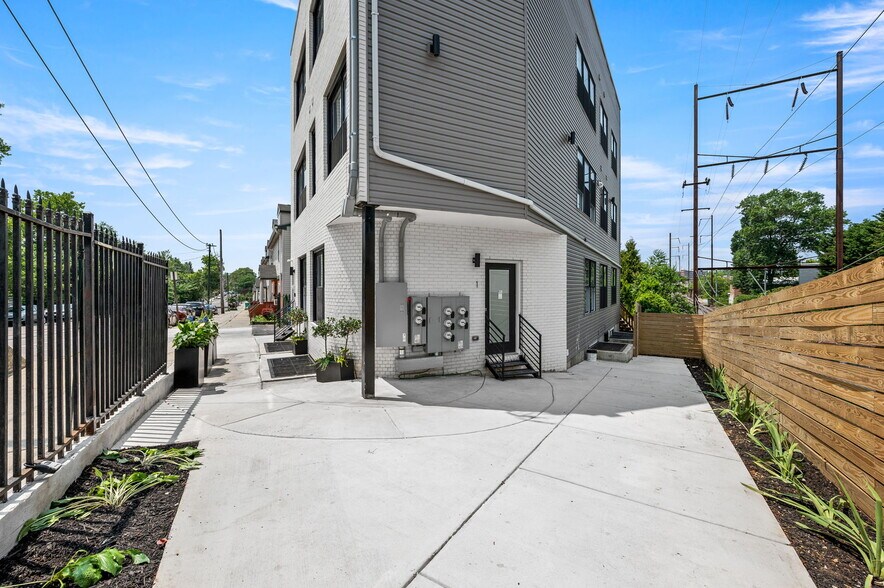 4921 Chester Ave, Philadelphia, PA à vendre - Photo du bâtiment - Image 3 de 74