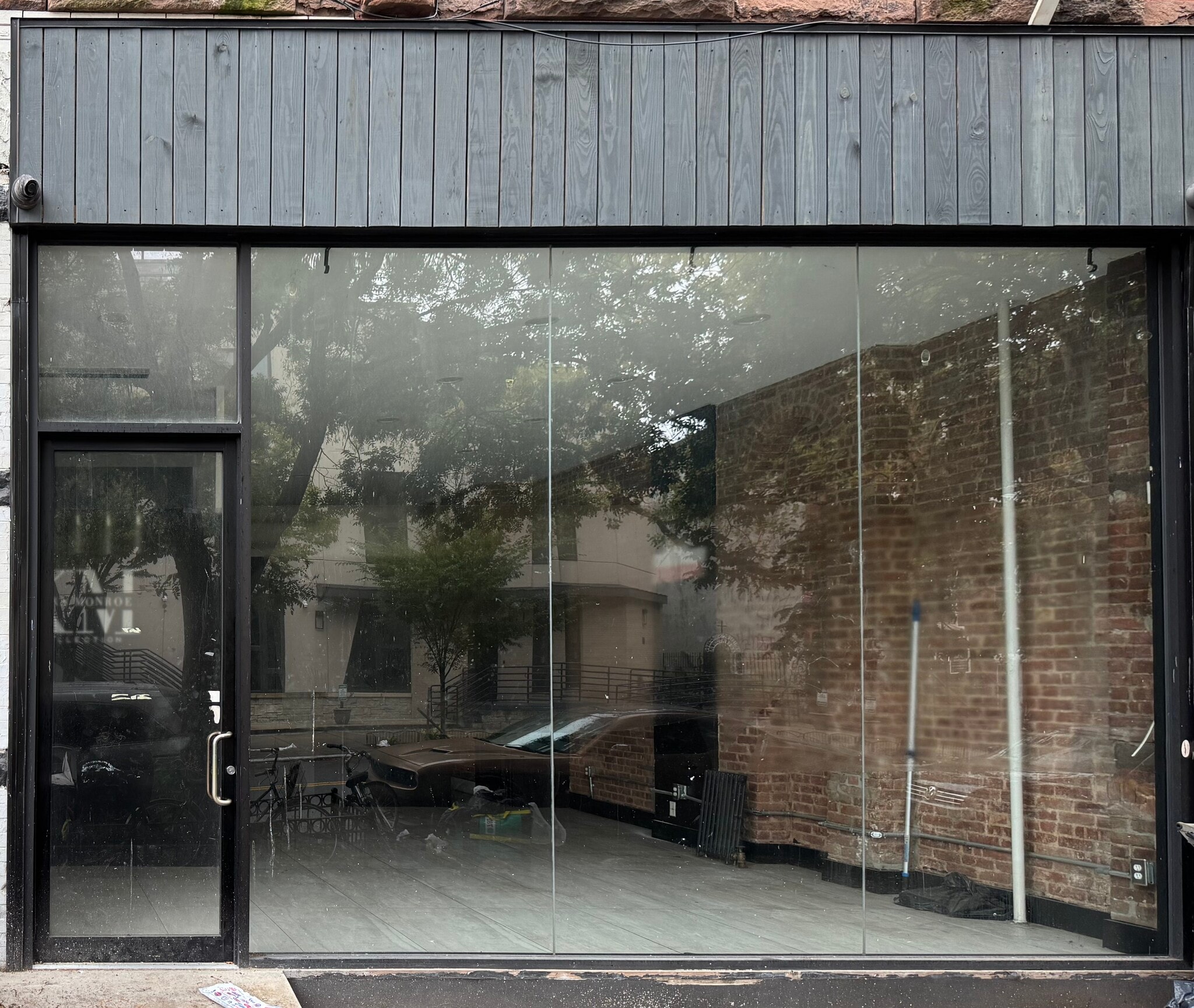 152 Patchen Ave, Brooklyn, NY for lease Primary Photo- Image 1 of 2