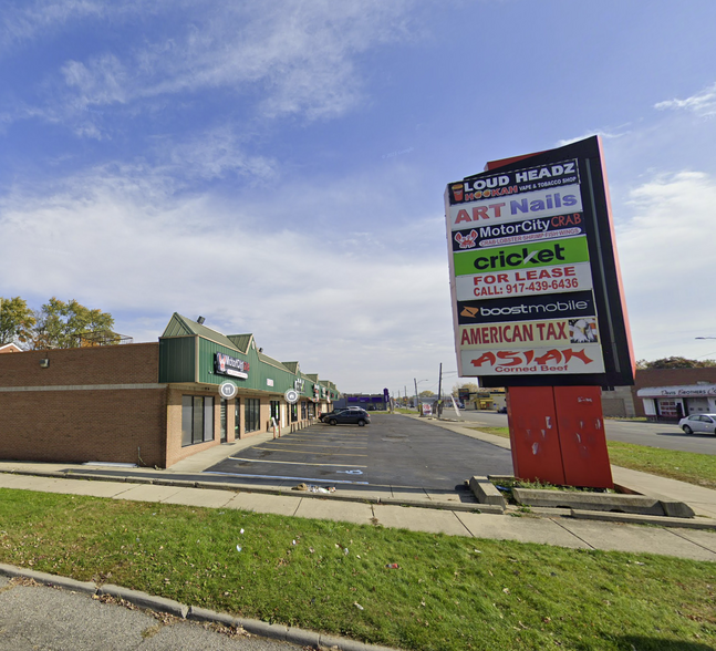 14802-14824 W Seven Mile, Detroit, MI for lease - Building Photo - Image 2 of 3