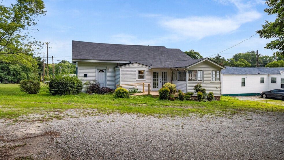 10729 N Main St, Archdale, NC for lease - Building Photo - Image 2 of 21