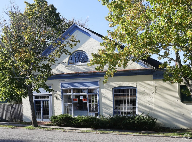 53 N Sea Rd, Southampton, NY for lease - Building Photo - Image 3 of 25