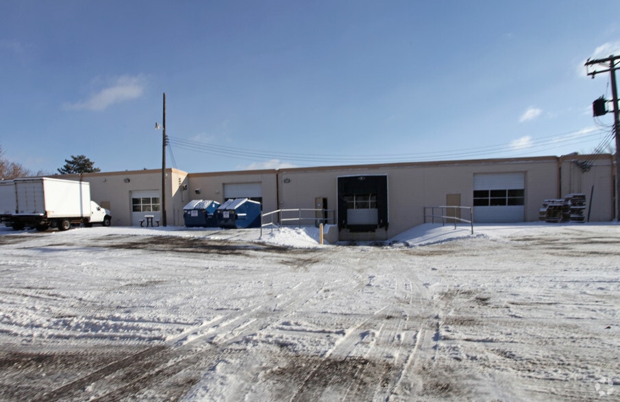 9270 S Bryant Ave, Bloomington, MN for lease - Building Photo - Image 2 of 2