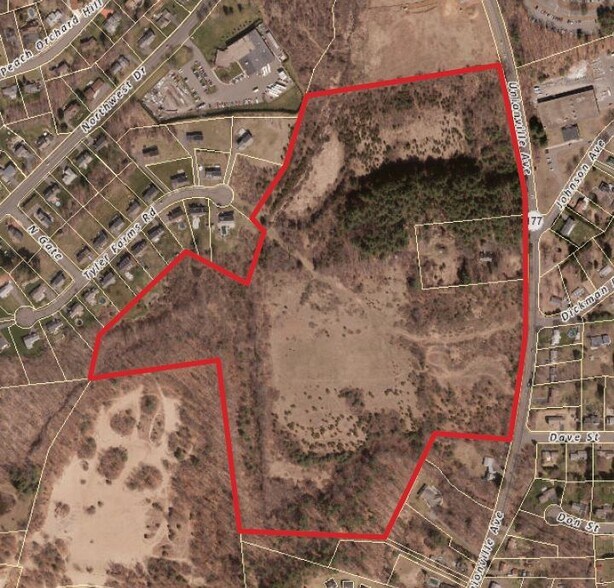 Unionville Ave, Plainville, CT à louer - Photo du bâtiment - Image 2 de 2