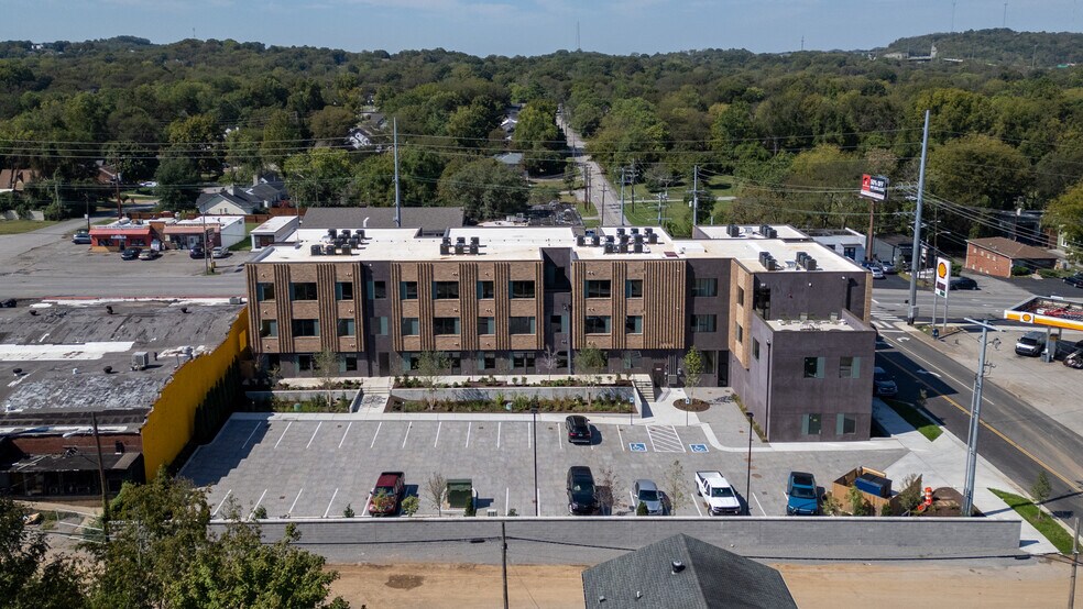 1090 Haysboro Ave, Nashville, TN à vendre - Photo du bâtiment - Image 3 de 47