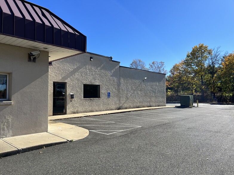 107 Sherman Ave, Raritan, NJ à louer - Photo du bâtiment - Image 3 de 13