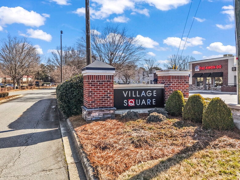 6000 Market Square Ct, Clemmons, NC for lease - Building Photo - Image 3 of 9