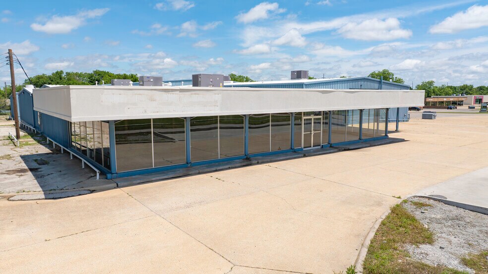 1511 W Broadway St, Ardmore, OK à vendre - Photo du bâtiment - Image 3 de 71