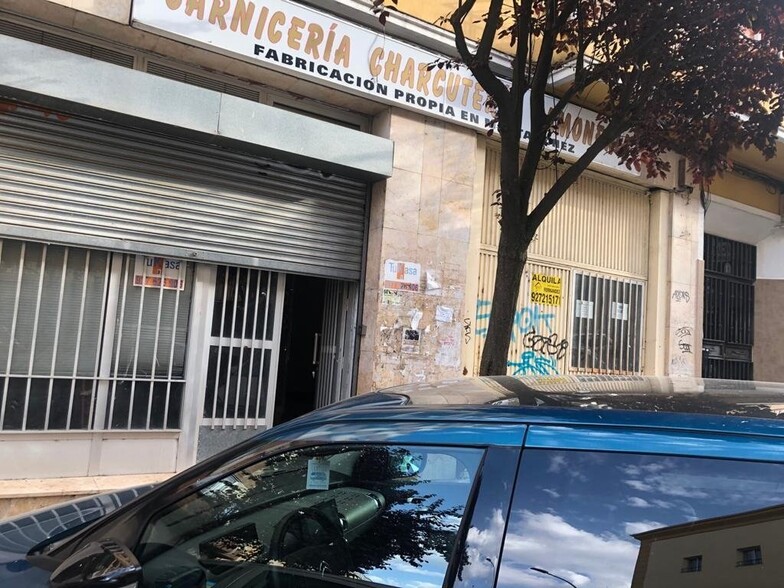 Retail in Cáceres, Cáceres for lease - Building Photo - Image 2 of 5