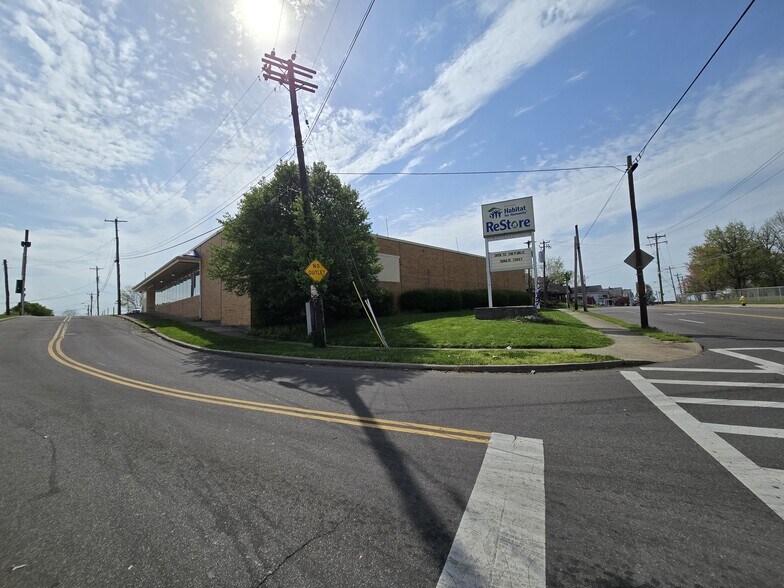 3970 North Bend Rd, Cincinnati, OH à vendre - Photo du bâtiment - Image 3 de 9