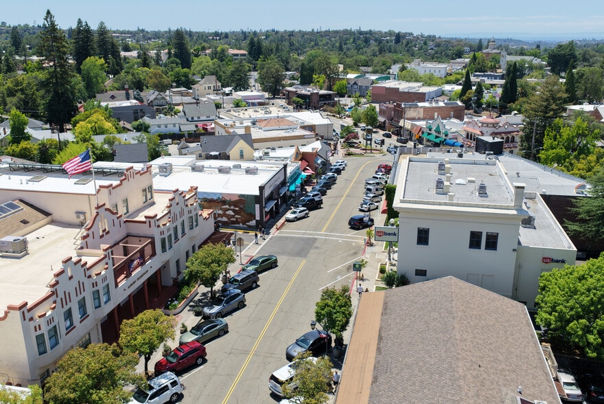 853 Lincoln Way, Auburn, CA for lease - Aerial - Image 3 of 17