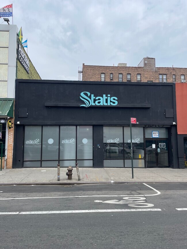 More details for 815-837 E Tremont Ave, Bronx, NY - Retail for Lease