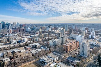 10155 114th St NW, Edmonton, AB - AÉRIEN  Vue de la carte