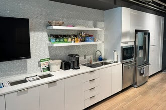 180 Battery St, Burlington, VT for lease Interior Photo- Image 2 of 8