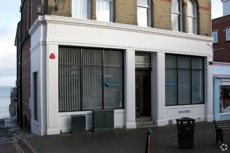 73A High St, Cowes à louer Photo principale- Image 1 de 6
