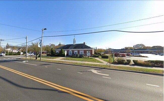 Plus de détails pour 500 Main St, Center Moriches, NY - Commerce de détail à vendre