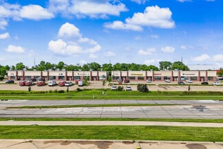 More details for 3946-3998 NW Urbandale Dr, Urbandale, IA - Flex for Lease