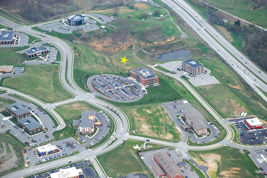 White Oaks Blvd, Bridgeport, WV à vendre - Photo principale - Image 1 de 1