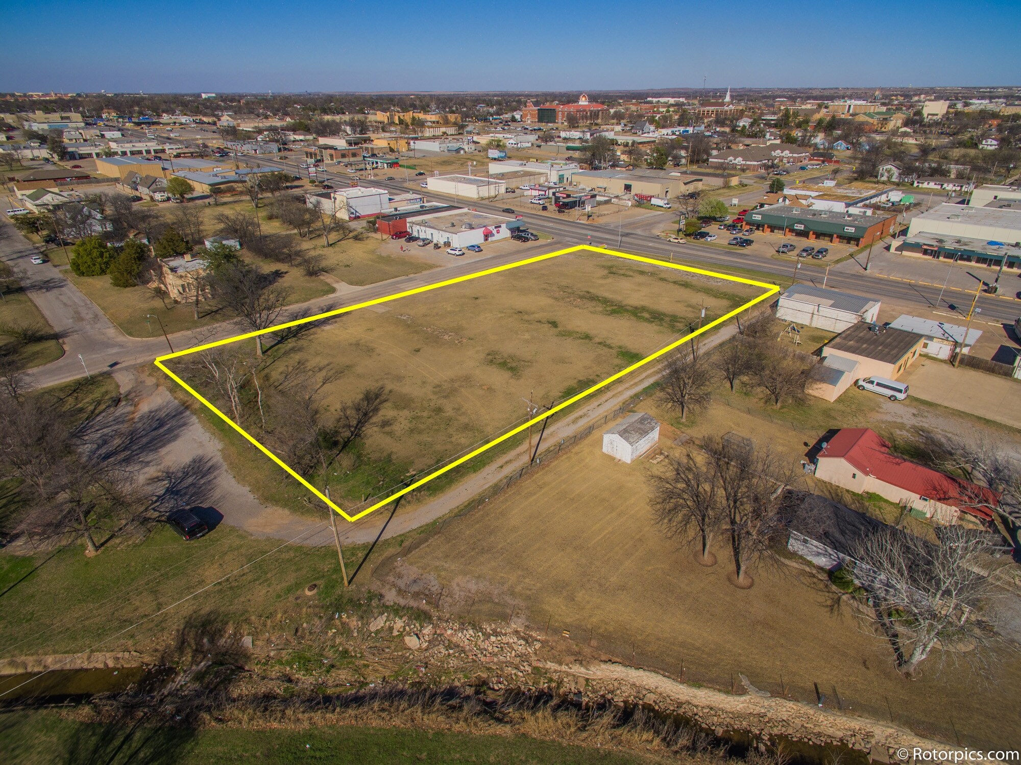 1102-1112 SW E Ave, Lawton, OK à vendre Aérien- Image 1 de 2