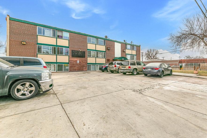 1860 S Grove St, Denver, CO for sale - Building Photo - Image 3 of 24