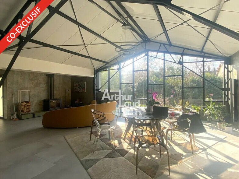 Bureau dans La Rochette à louer - Photo intérieure - Image 2 de 11