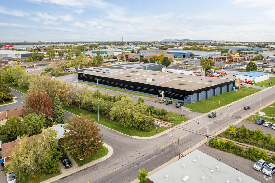 2295 Rue de la Métropole, Longueuil, QC for sale - Aerial - Image 2 of 11