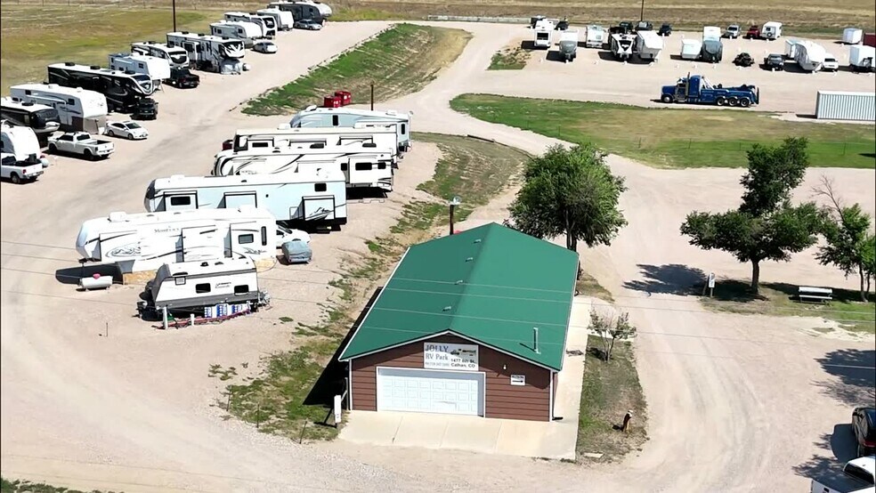 1477 8th St, Calhan, CO à vendre - Vidéo sur l’inscription commerciale - Image 1 de 24