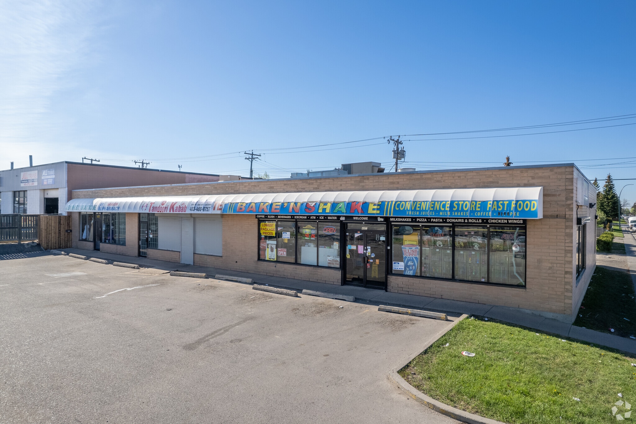 4805 17th Ave SE, Calgary, AB for sale Primary Photo- Image 1 of 1