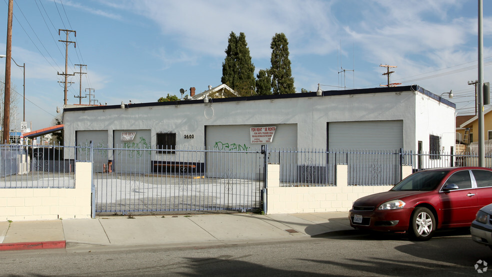 2502 Randolph St, Huntington Park, CA for lease - Building Photo - Image 3 of 8