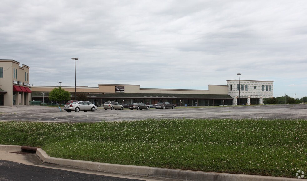 1340-1372 W Old Highway 40, Odessa, MO à vendre - Photo du bâtiment - Image 3 de 3