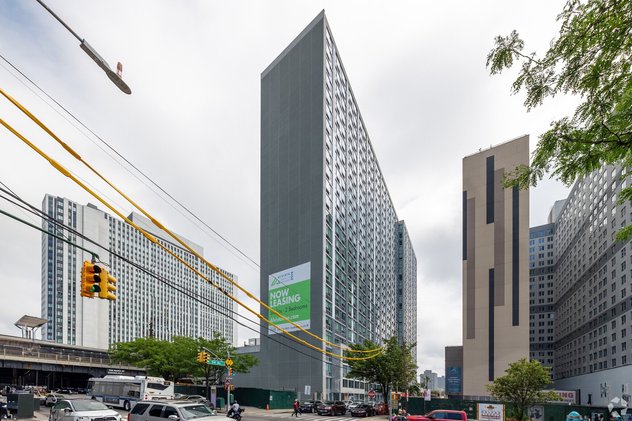 147-25 94th Ave, Jamaica, NY à louer Photo du bâtiment- Image 1 de 7