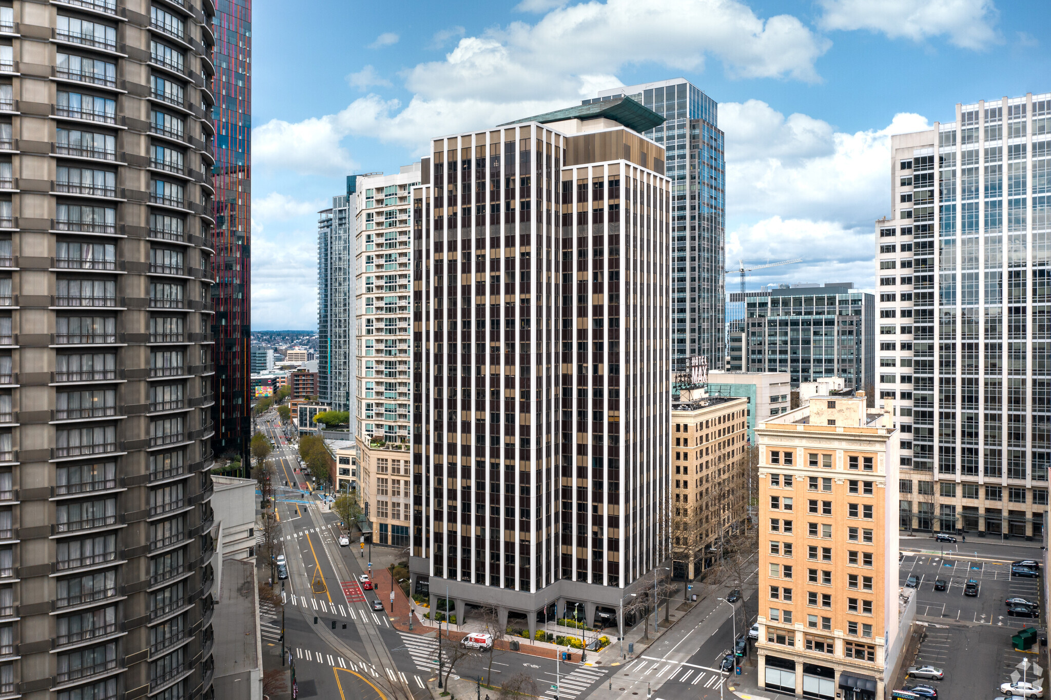 600 Stewart St, Seattle, WA for lease Building Photo- Image 1 of 4