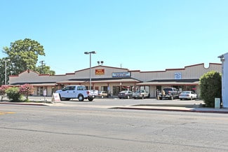 Plus de détails pour 160 S Farmersville Blvd, Farmersville, CA - Commerce de détail à louer