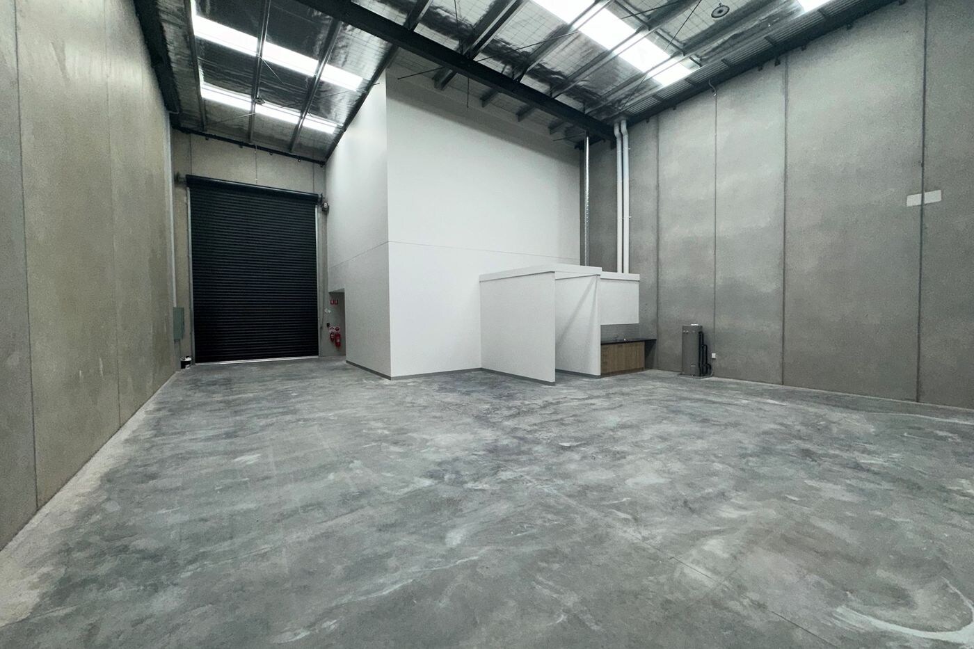 35 Gwen Rd, Cranbourne West for lease Interior Photo- Image 1 of 2
