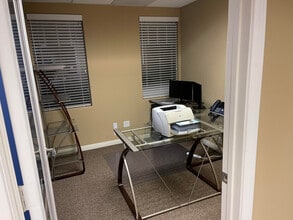 437 N Riverside Ave, Rialto, CA for sale Interior Photo- Image 1 of 6