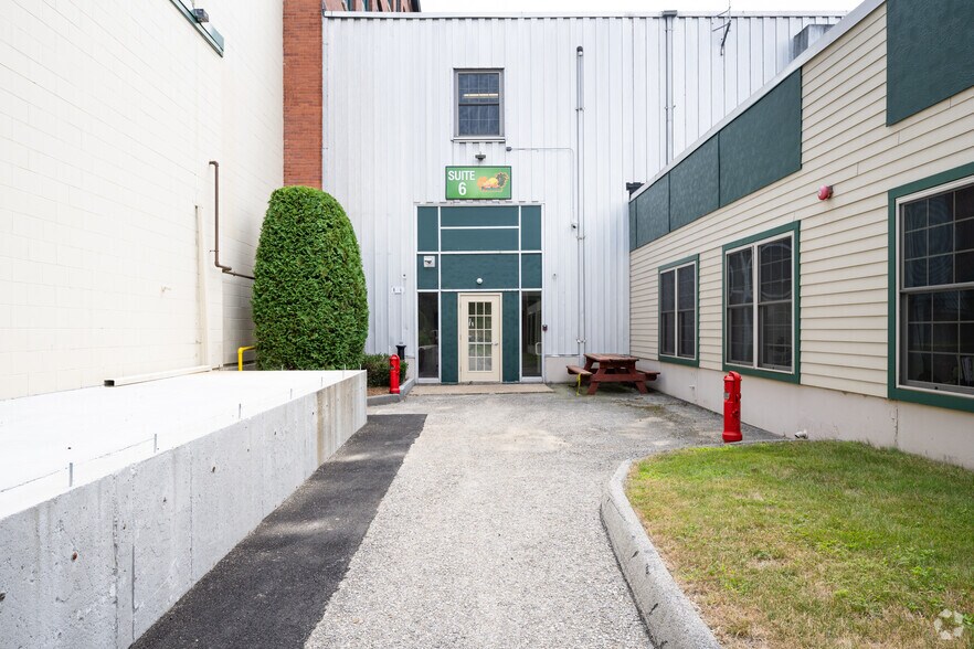 1 Tupperware Dr, North Smithfield, RI for sale - Building Photo - Image 2 of 9