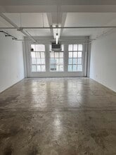 122 E 7th St, Los Angeles, CA for lease Interior Photo- Image 1 of 3
