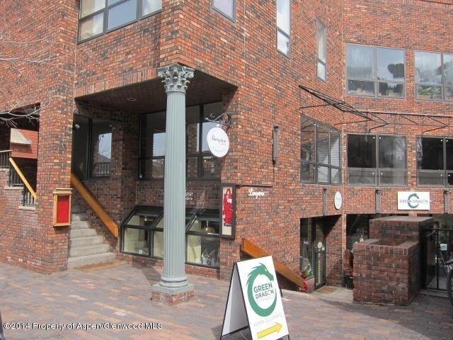 400 E Hyman Ave, Aspen, CO à louer Photo principale- Image 1 de 9