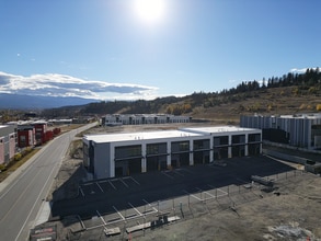 1990-2000 Pier Mac Way, Kelowna, BC for lease Building Photo- Image 2 of 3