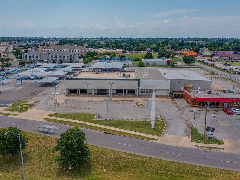 1030 W I 240 Service Rd, Oklahoma City, OK à vendre - Photo du bâtiment - Image 1 de 12