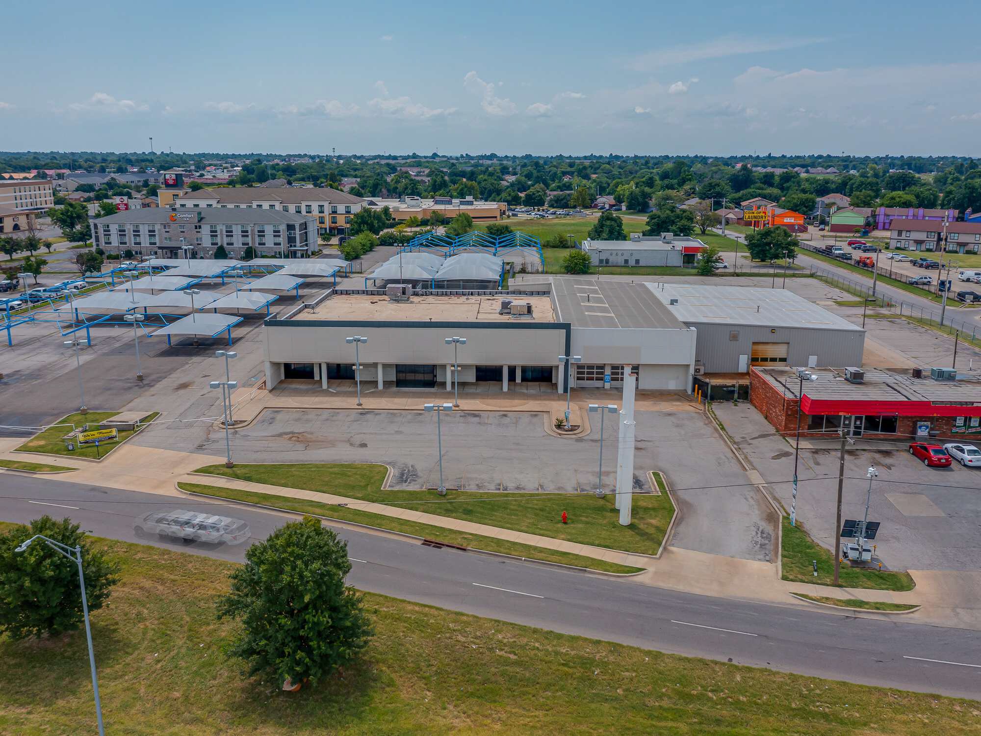 1030 W I 240 Service Rd, Oklahoma City, OK à vendre Photo du bâtiment- Image 1 de 13