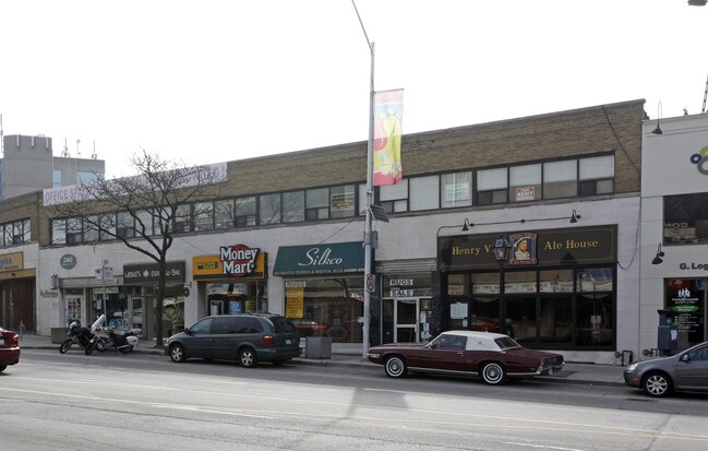 Plus de détails pour 2453-2469 Bloor St W, Toronto, ON - Commerce de détail à louer