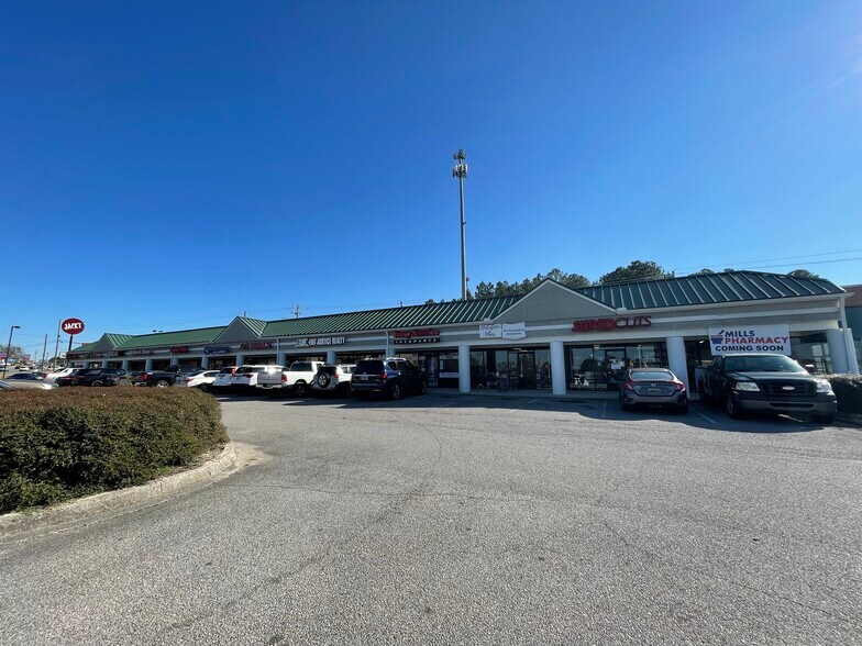 439 Fieldstown Rd, Gardendale, AL à louer - Photo du bâtiment - Image 2 de 4