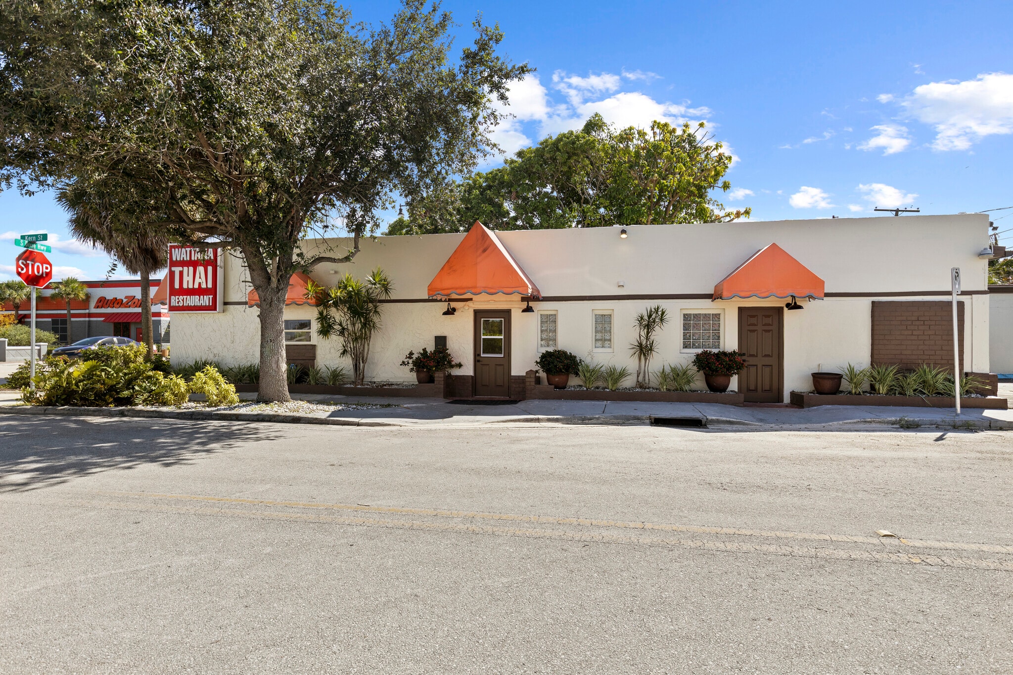 7201 S Dixie Hwy, West Palm Beach, FL for lease Primary Photo- Image 1 of 18