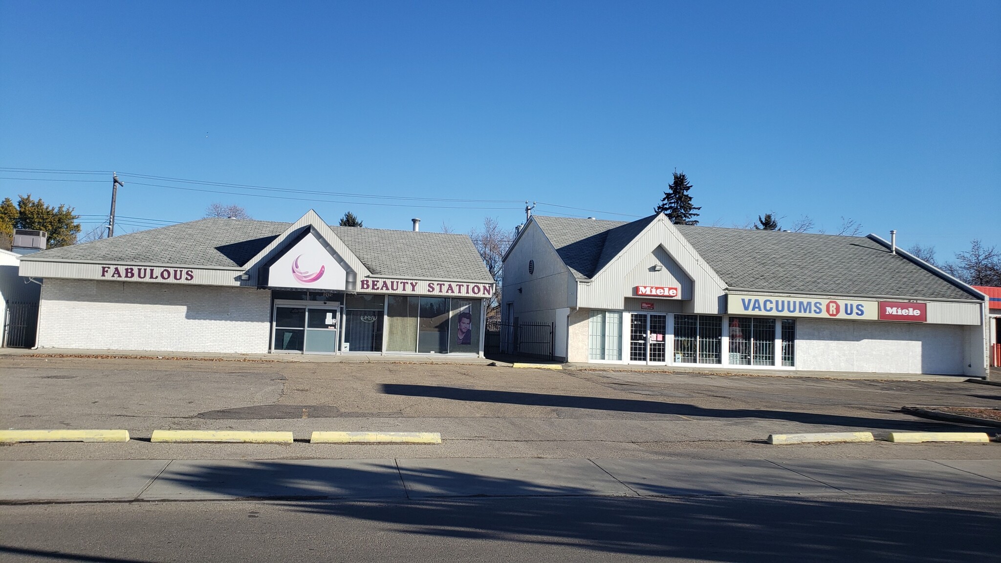 12421 97th St NW, Edmonton, AB à vendre Photo du bâtiment- Image 1 de 1