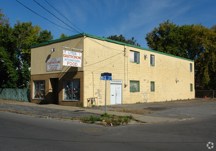 929 Bleecker St, Utica, NY à vendre - Photo principale - Image 1 de 1