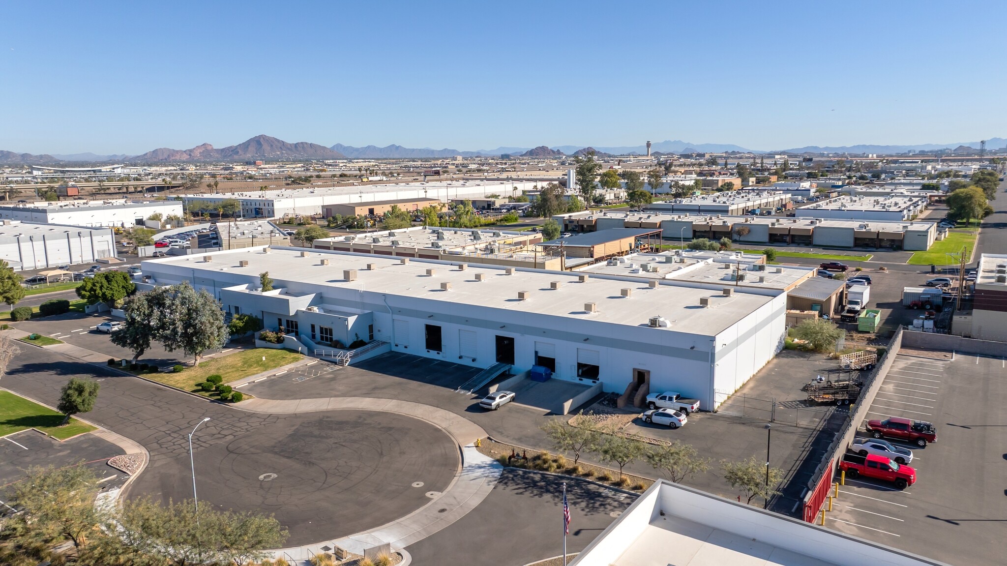 2025 E University Dr, Phoenix, AZ for lease Building Photo- Image 1 of 5