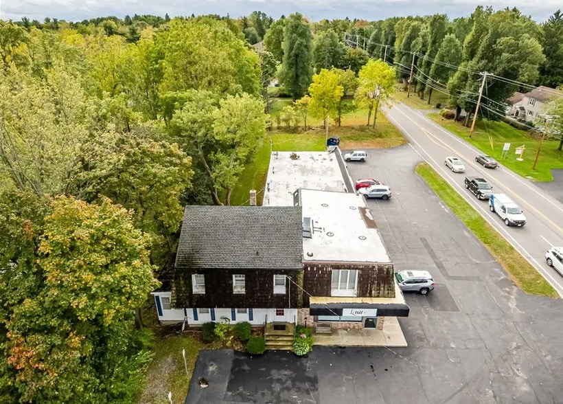 8511-8521 Sheridan Dr, Buffalo, NY for sale - Aerial - Image 2 of 2