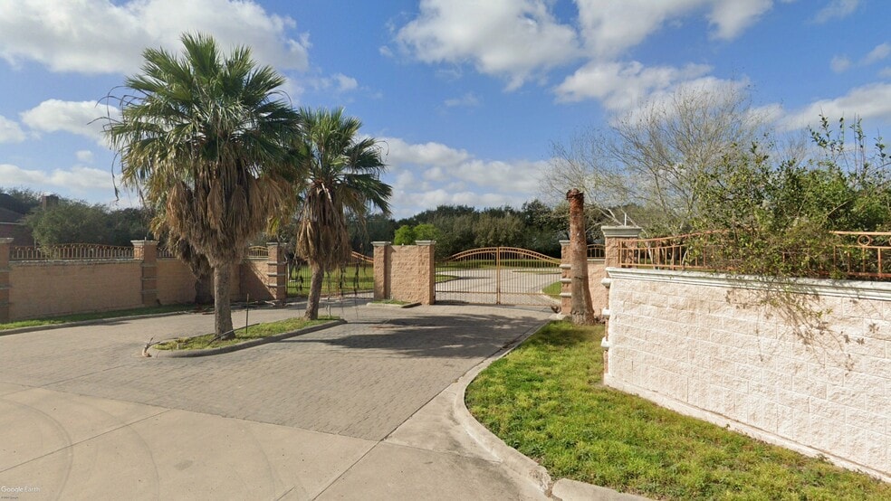 200 Tulip Ave, McAllen, TX à vendre - Photo du bâtiment - Image 1 de 4